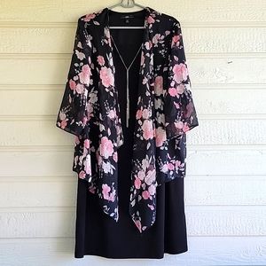 R&K - Black and rose one-piece dress - Size 16W with necklace